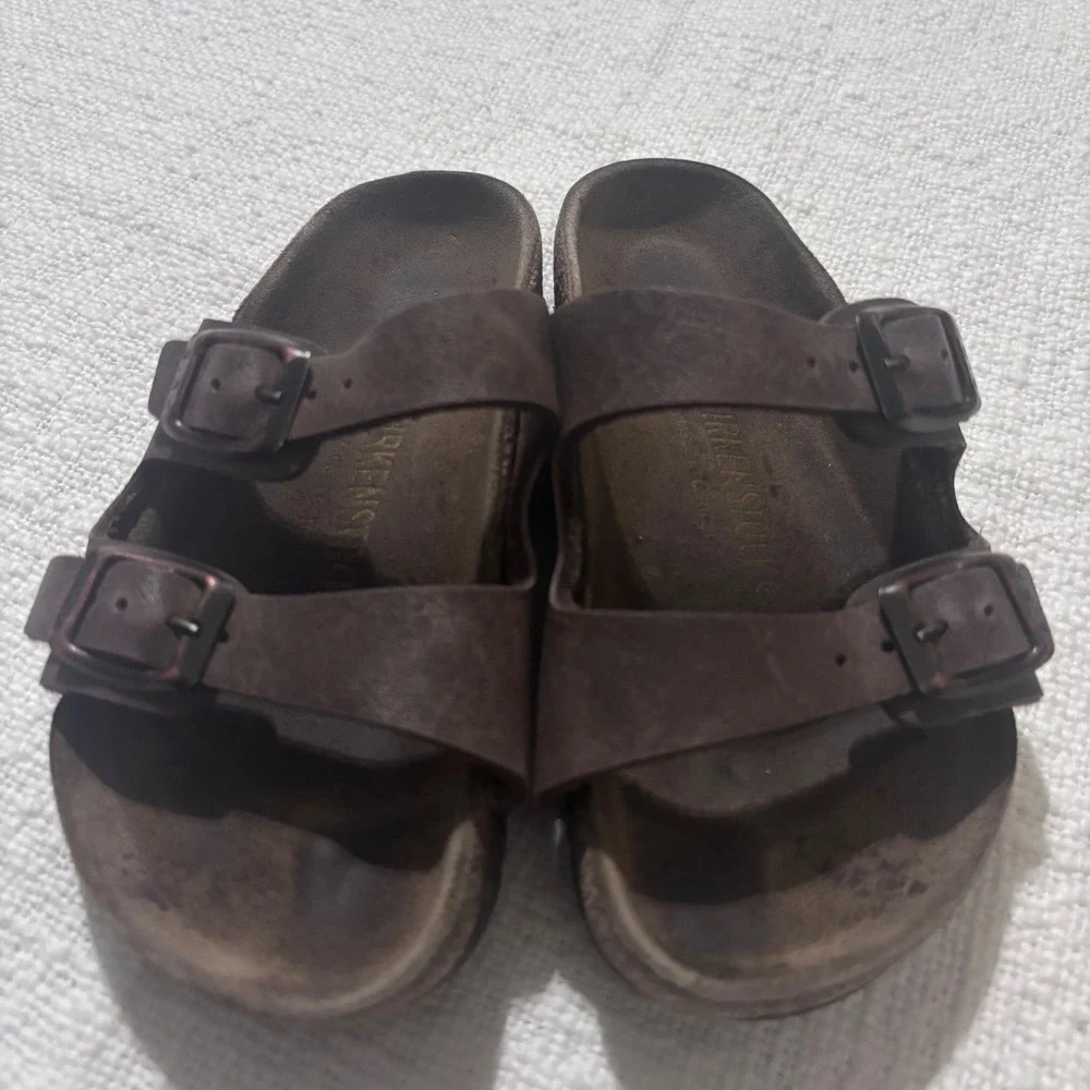 Birkenstock Arizona Kids Dark Brown Two Strap Buckle Sandals Size 26 EU 9-9.5 US
